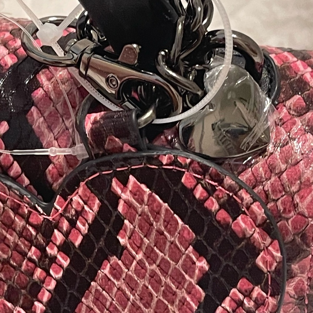 NWT Betsey Johnson Pink Snake Print Crossbody Bag - Picture 6 of 16